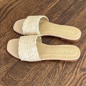 Espadrille flat sandal